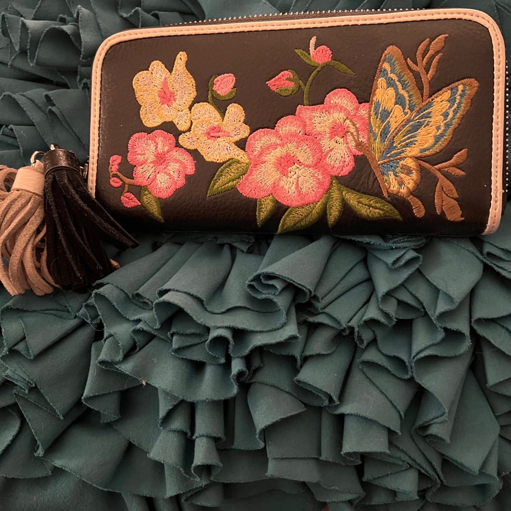 Sharif embroidered wallet